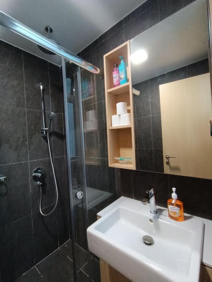 Lx 39A Balcony Klcc View 1 Bedroom Infinity Pool Kuala Lumpur Zewnętrze zdjęcie