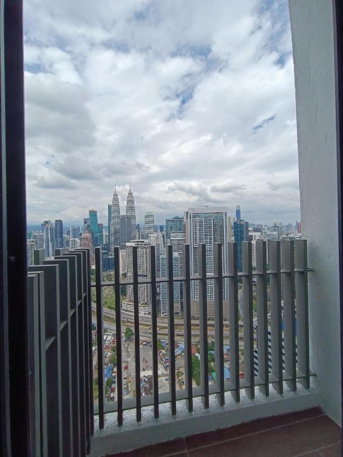 Lx 39A Balcony Klcc View 1 Bedroom Infinity Pool Kuala Lumpur Zewnętrze zdjęcie