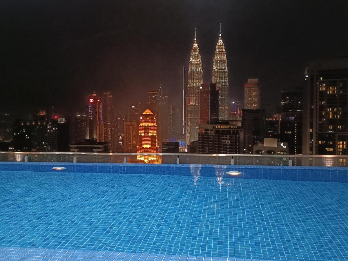 Lx 39A Balcony Klcc View 1 Bedroom Infinity Pool Kuala Lumpur Zewnętrze zdjęcie