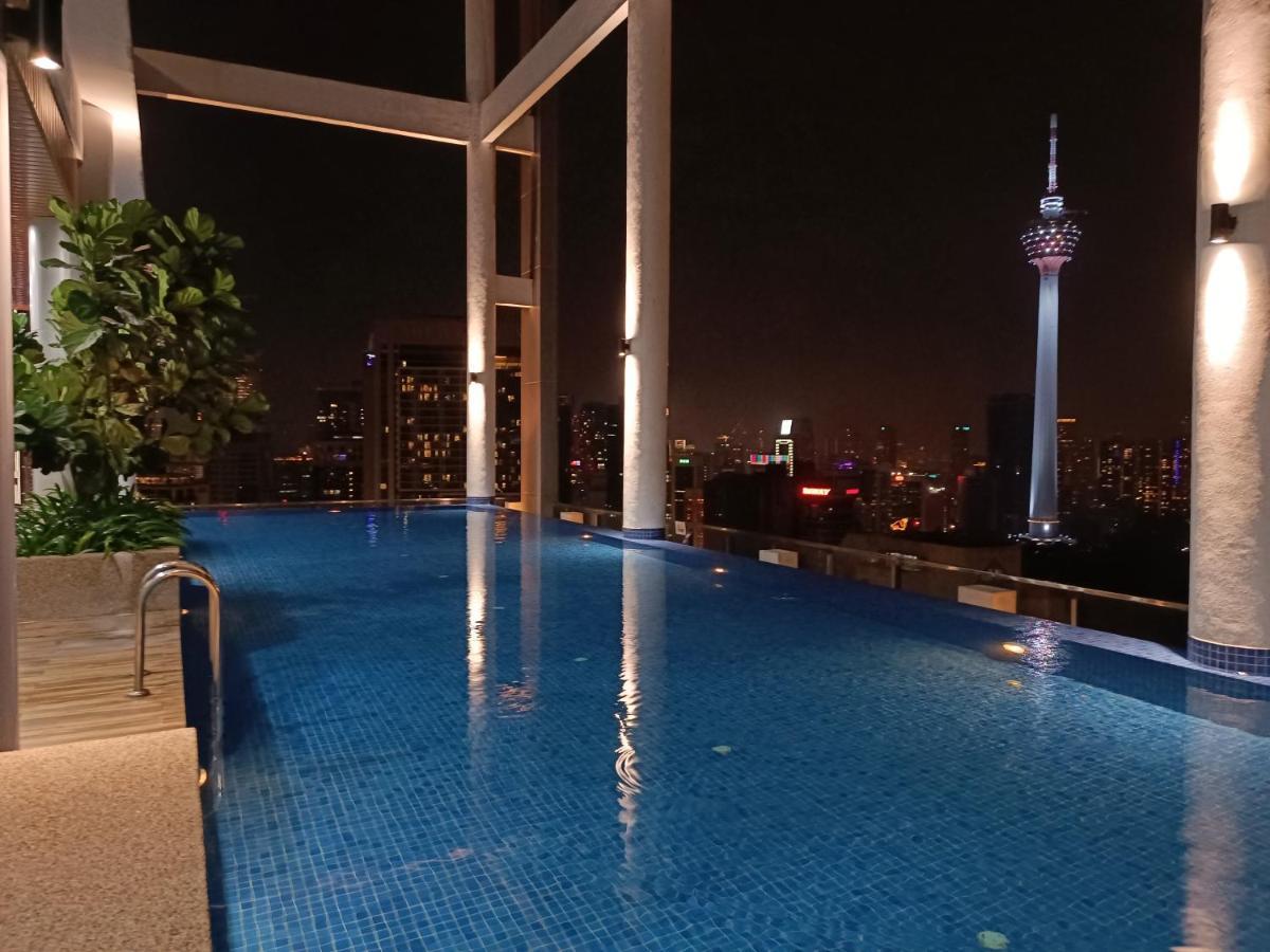 Lx 39A Balcony Klcc View 1 Bedroom Infinity Pool Kuala Lumpur Zewnętrze zdjęcie